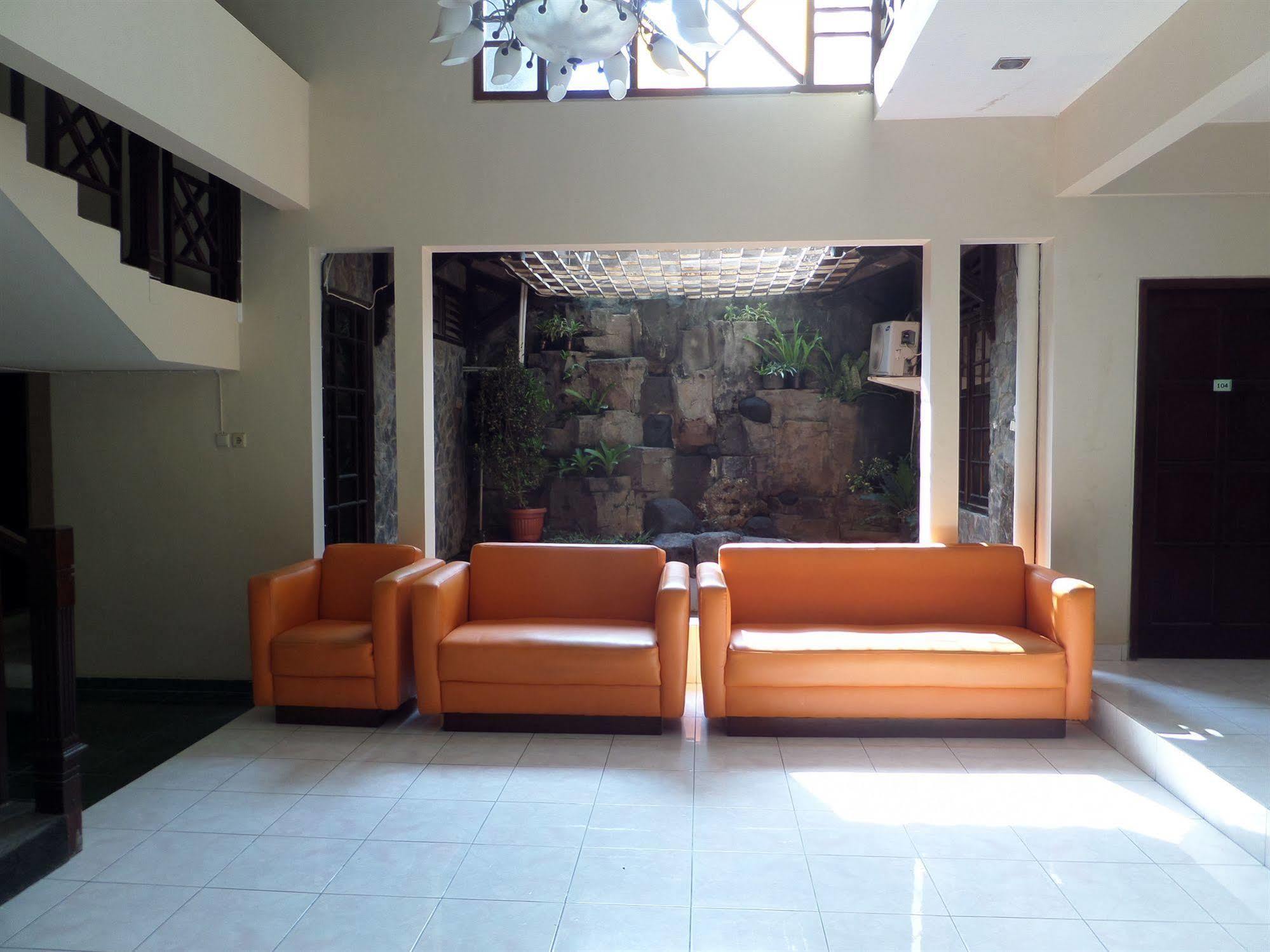 Oyo 201 Emdi House Timoho Hotel Jogjacarta Exterior foto